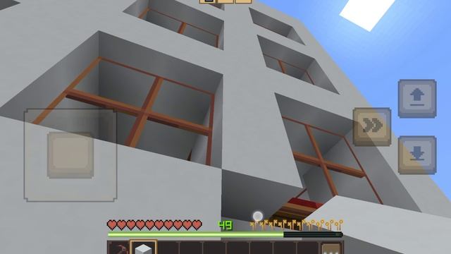 Стена больницы обвалилась в Майнкрафте