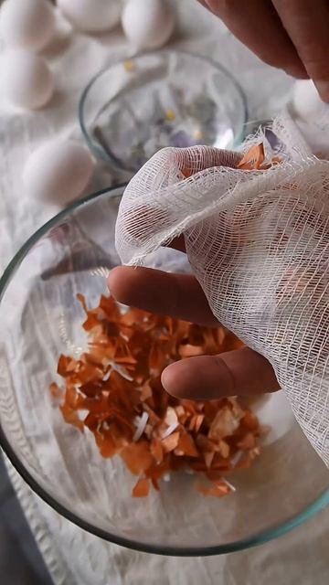 Красивые пасхальные «драконьи» яйца для праздничного стола