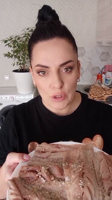 Скумбрия в духовке с овощами и сыром