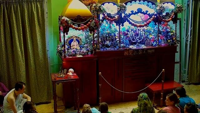 20 10 17 Говардхана Пуджа Дамодараштака