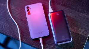 Все ради безопасности: в России могут ограничить использование пауэрбанков в самолетах