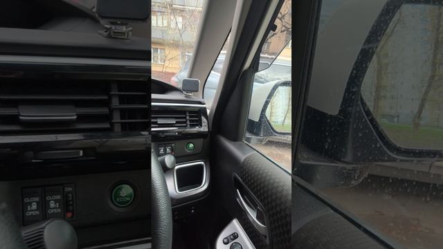 Сверчки салона Honda Stepwgn