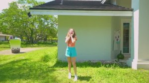 Nastya is helped out of the trap by her subscribers