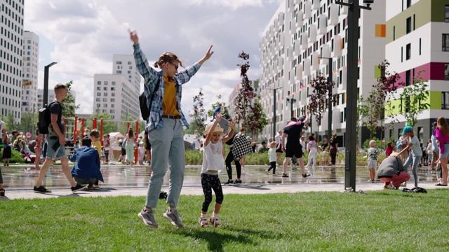 Green_3_pJDPkBuvCxcZ7to1.mp4