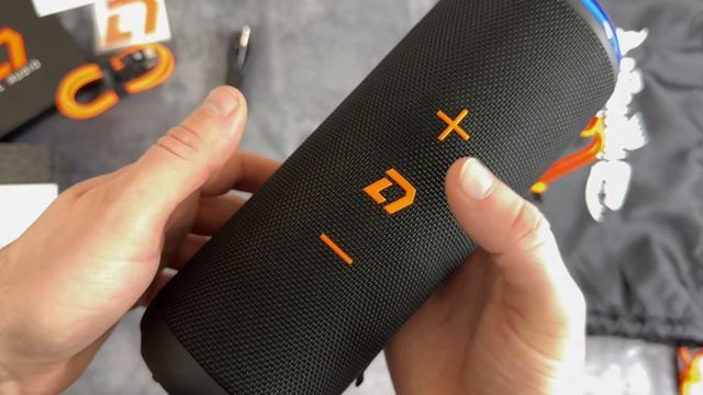 Громкость, которая отправляет JBL на пенсию, портативная колонка DL Audio Barracuda Portable Speake