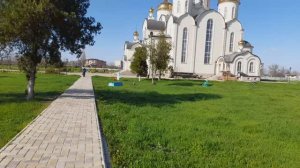 Размышления у стен собора, встреча у могил.  17.04.2026