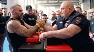 ЦЫПЛЕНКОВ VS ПОЛИЦЕЙСКИЙ ГИГАНТ. Денис дал огня. Армрестлинг / ПЕТРОВКА 38