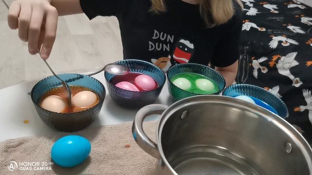 Красим яйца К Светлой Пасхе🙏🥰