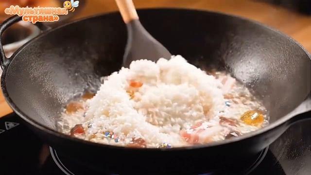 Рисовый ужин из стекла. Аппетитная ИИ - анимация.