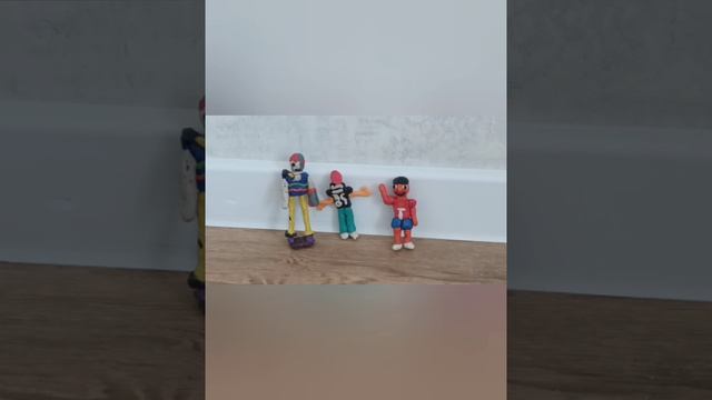 Все Враги Амира тут 3