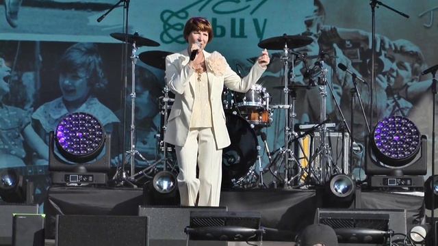 Слушаешь - и хочется подпевать!