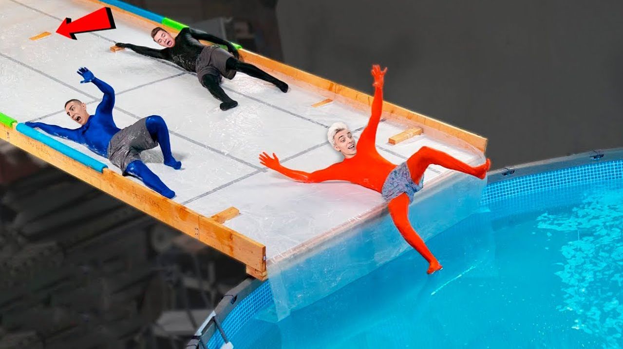 Выжить на СКОЛЬЗКОЙ ГОРКЕ Челлендж !    а4