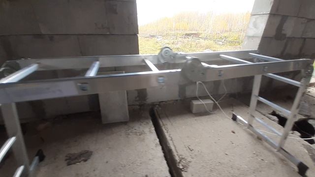 Обзор лестницы стремянки для ремонта в доме