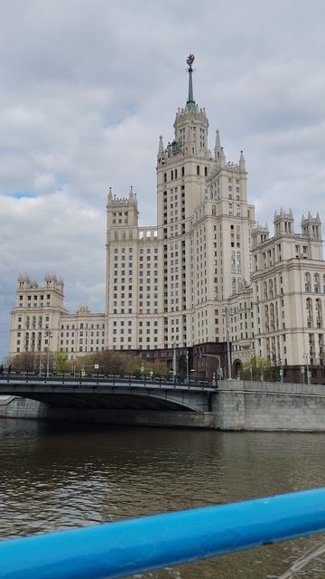 Знаменитая Сталинка!