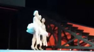 Прогон номера перед спектаклем