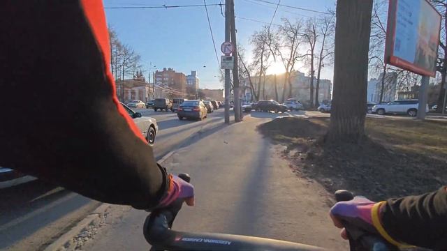 Еду на велосипеде с работы первый раз в 2026