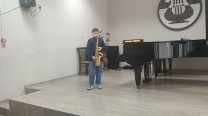 учат в школе