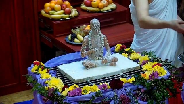 23 10 17 Уход Шрилы Прабхупады Абхишека