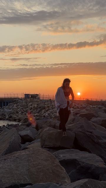 Набережная у Имеретинского порта на закате ⛵️🌅