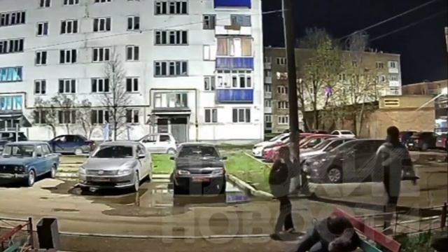 В Башкирии 24-летний парень жестоко избил оппонента с которым ему изменила его девушка 

Парень спа