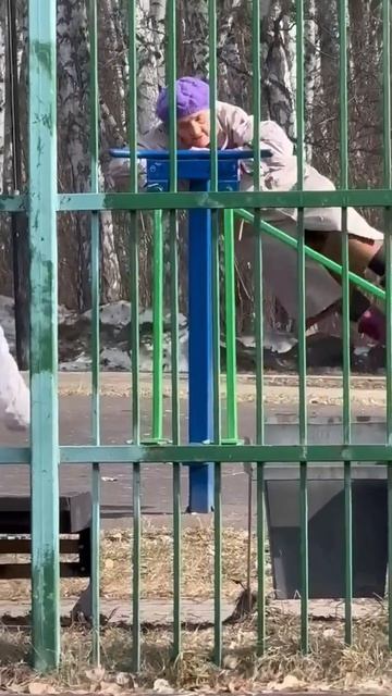 улыбнись ПРИКОЛ.mp4