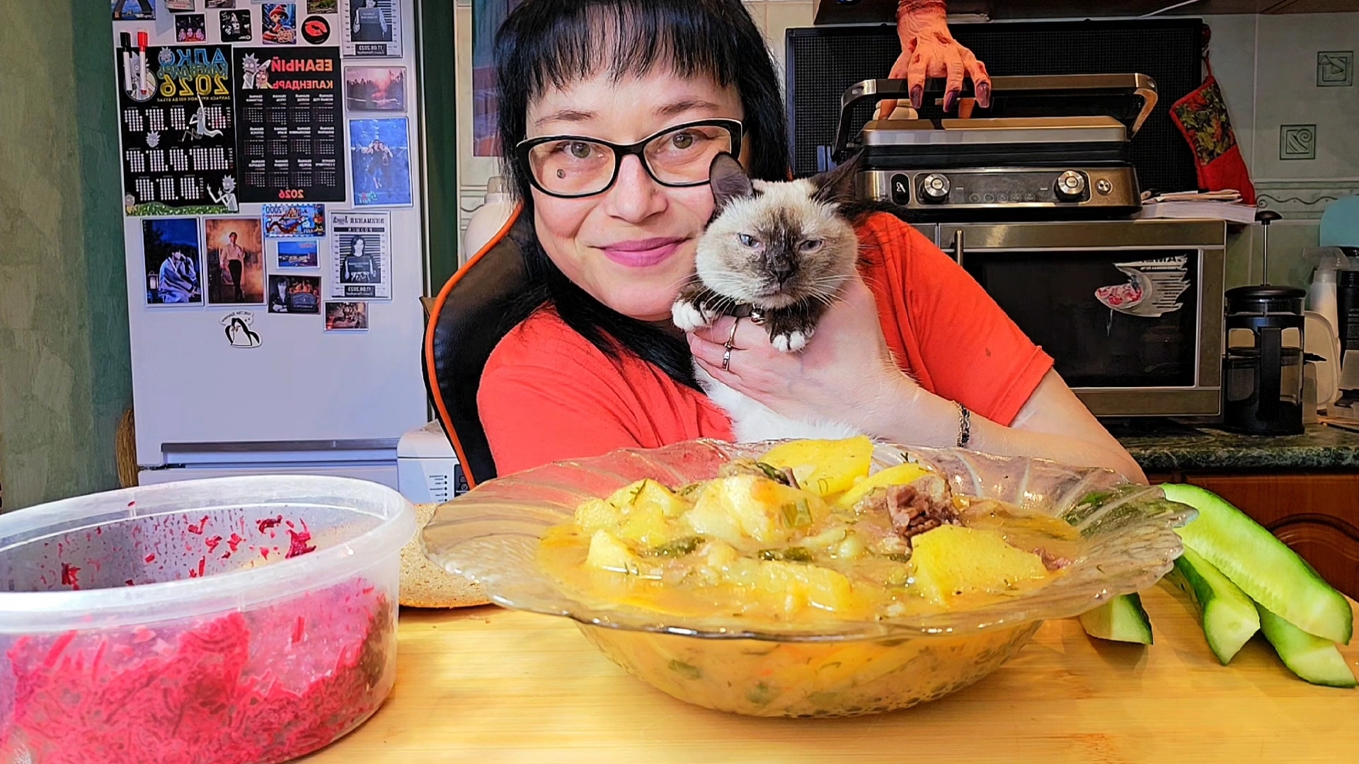 Мукбанг | Тушёная картошка с говядиной, Свёкла с чесноком | Обжор Асмр