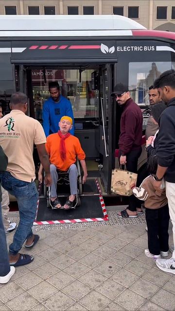 Электробус в Катаре / Electric bus in Qatar 👍

#Катар #Доха #электробус #ВикторСчастливый #инвалид #