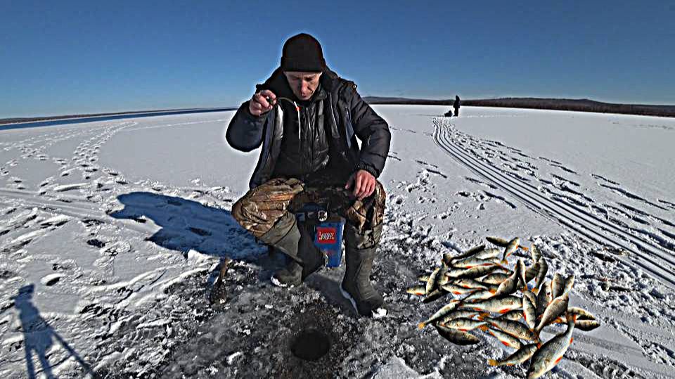 РЫБАЛКА ПО ПЕРВОМУ ЛЬДУ!