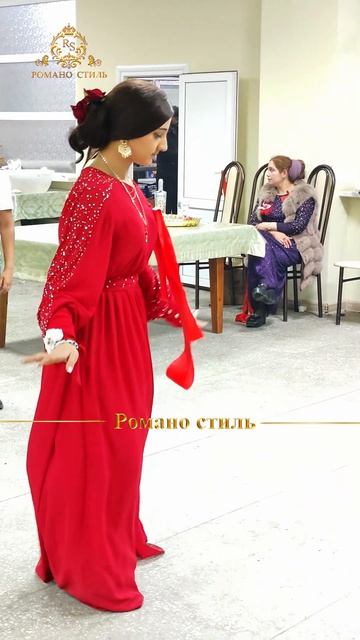 Цыганочка красиво танцуеткрасавицаябьявцыганскаясвадьба2026роскошнаяшукарнироманоcтиль