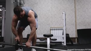 Для ширины Плеч и Силы Хвата.