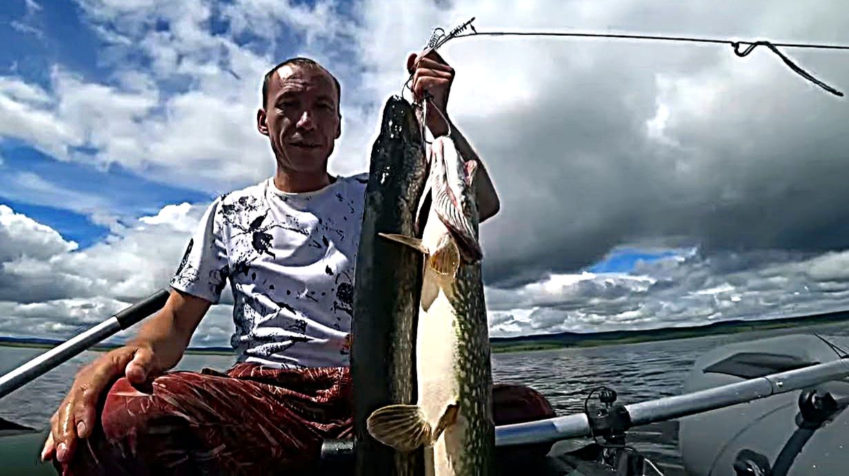 Адреналин на воде: ловля щуки с лодки.