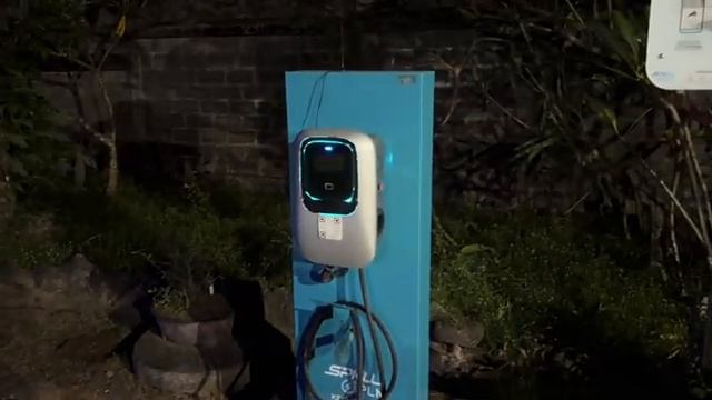 БеженецБали. БЕЗУМНЫЙ РАССВЕТ В АМЕДЕ! УРА!НАШЕЛ ЗАРЯДКУ ДЛЯ МАШИНЫ!ЭПОПЕЯ С ЗАРЯДКОЙ.ЕДА В БАДЕ