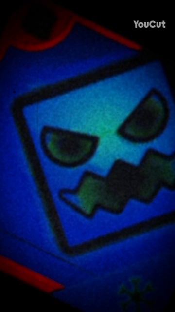 оно идёт в трусаааах в банююююю