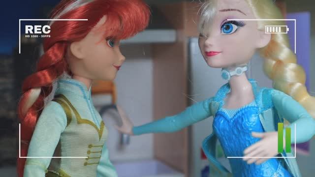 Scary Field Trip to Jurassic Park! Elsa  Anna toddlers