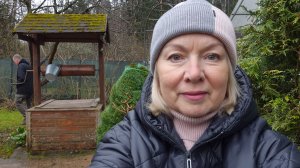 Дача дела Клещ на смородине. Зачем открыли розы Идет похолодание