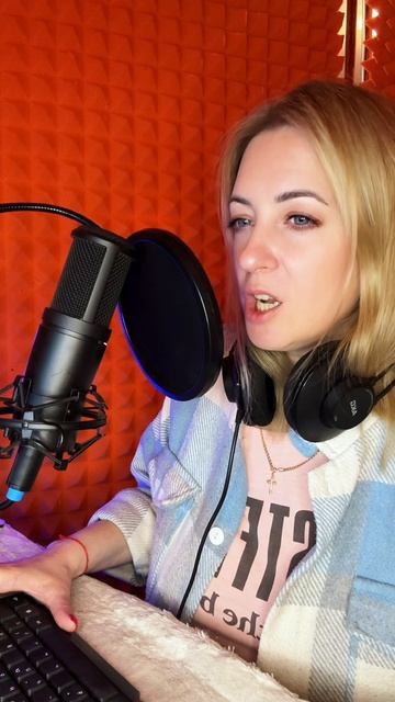 Закадровая работа чтеца