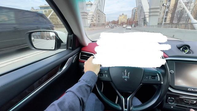 Maserati Ghibli - поездка по центру Петербурга