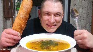 Мукбанг/обжорыч/Гороховый суп с копчёными колбасками/