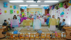 Танец с платочками Выпускников - а вы помните свой выпускной?