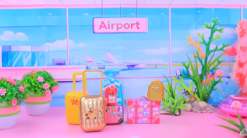 DIY Золотые, Картонные и Пушистые образы Русалок для K-Pop Охотниц на Демонов в самолете!