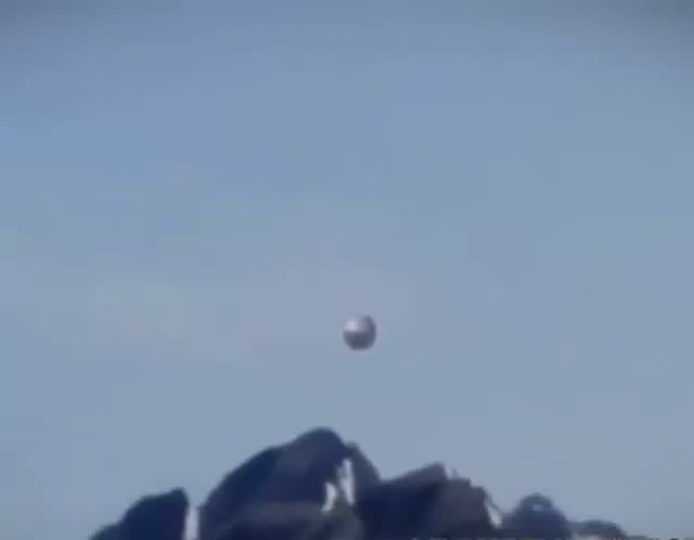 Шарообразное НЛО в Горах Кавказа