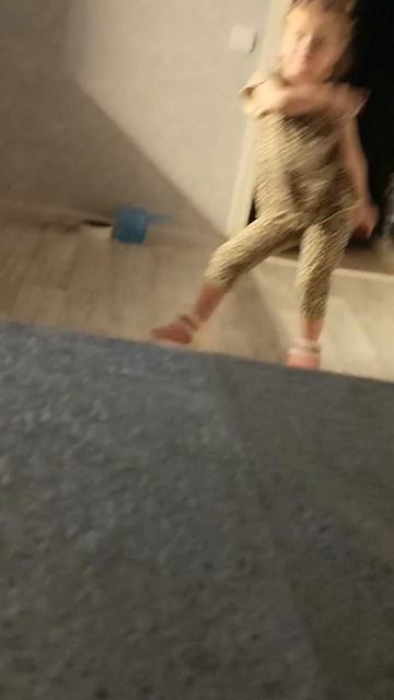 Танцуют все!!!