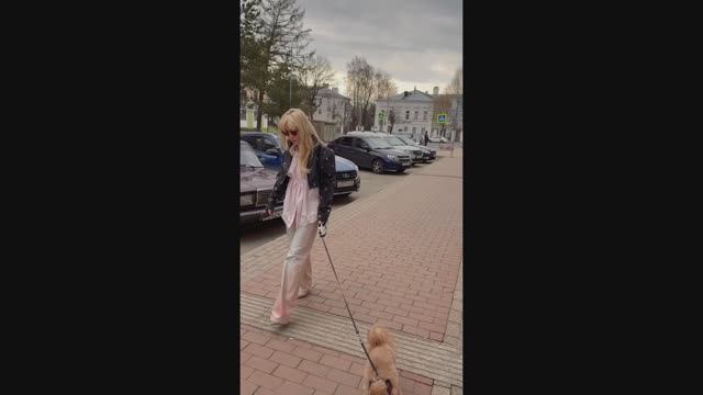 После встречи с молодежью в Костроме успели не только погулять с Вовой, но и зайти за сыром