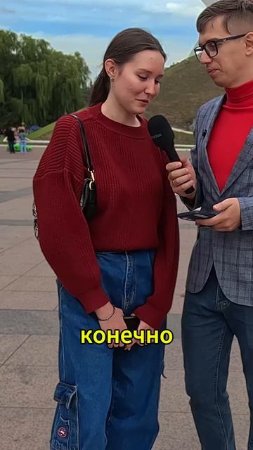 В каком году был основан Санкт-Петербург? В каком году СССР запустил первый спутник на Земле