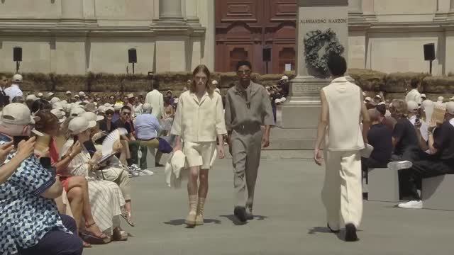 Показ мужской коллекции Zegna лето 2024