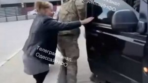 В Одессе сотрудники ТЦК залили женщине лицо из баллончика. Она пыталась...