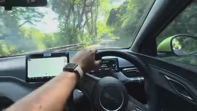 Беженец🇮🇩Бали. УЧУ СИНДИ РУССКОМУ. НЕ В МЫШЦАХ СЧАСТЬЕ! НА СКОЛЬКО ЗАРЯДИЛАСЬ МАШИНАКУПАЮСЬ В АМЕД