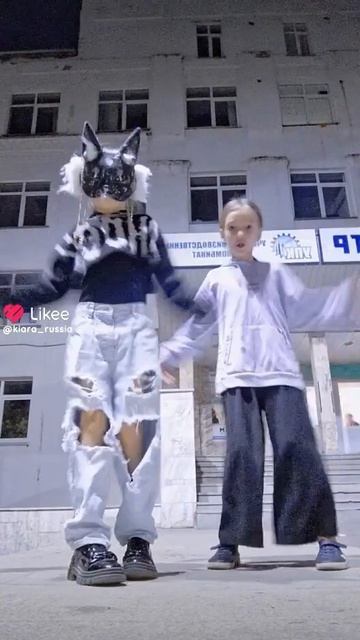 Квд это не болезнь. Это ребёнок в маске кошки.