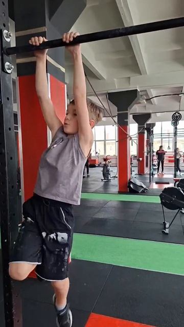 мой новый рекорд 23 подтягивония. Тренировка кроссфит.