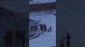 неизвестно кто но там у них не все круто